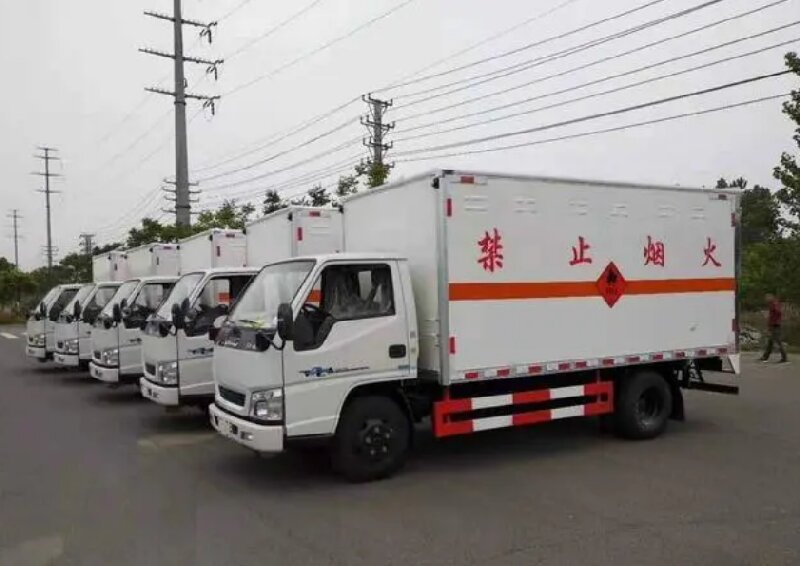 蘇州到臺(tái)南危險(xiǎn)品運(yùn)輸