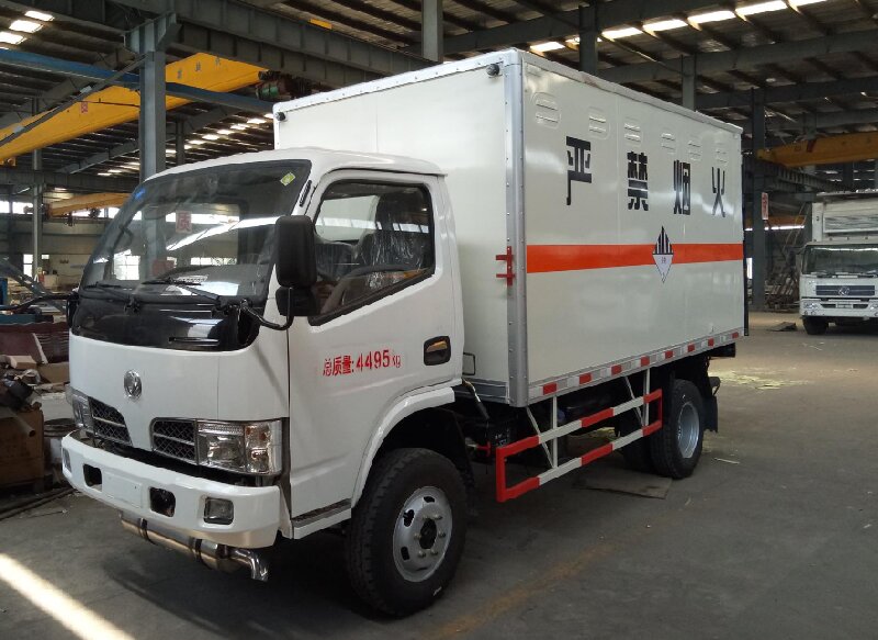 蘇州到玉溪危險(xiǎn)品運(yùn)輸