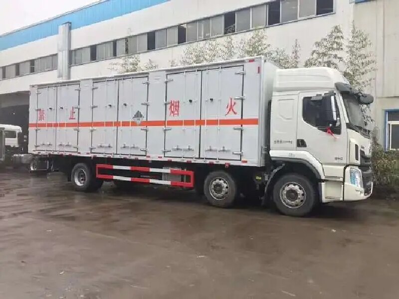 蘇州到和田危險(xiǎn)品運(yùn)輸