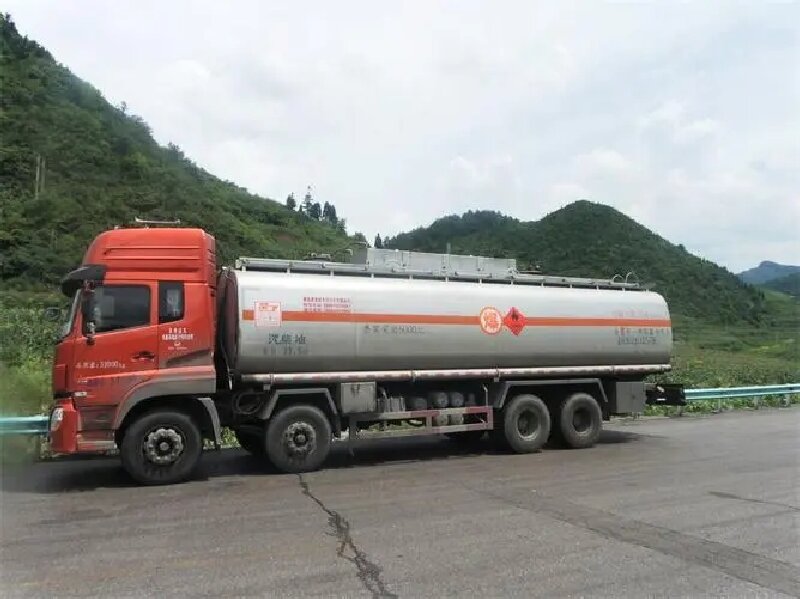 蘇州到鶴崗危險(xiǎn)品運(yùn)輸